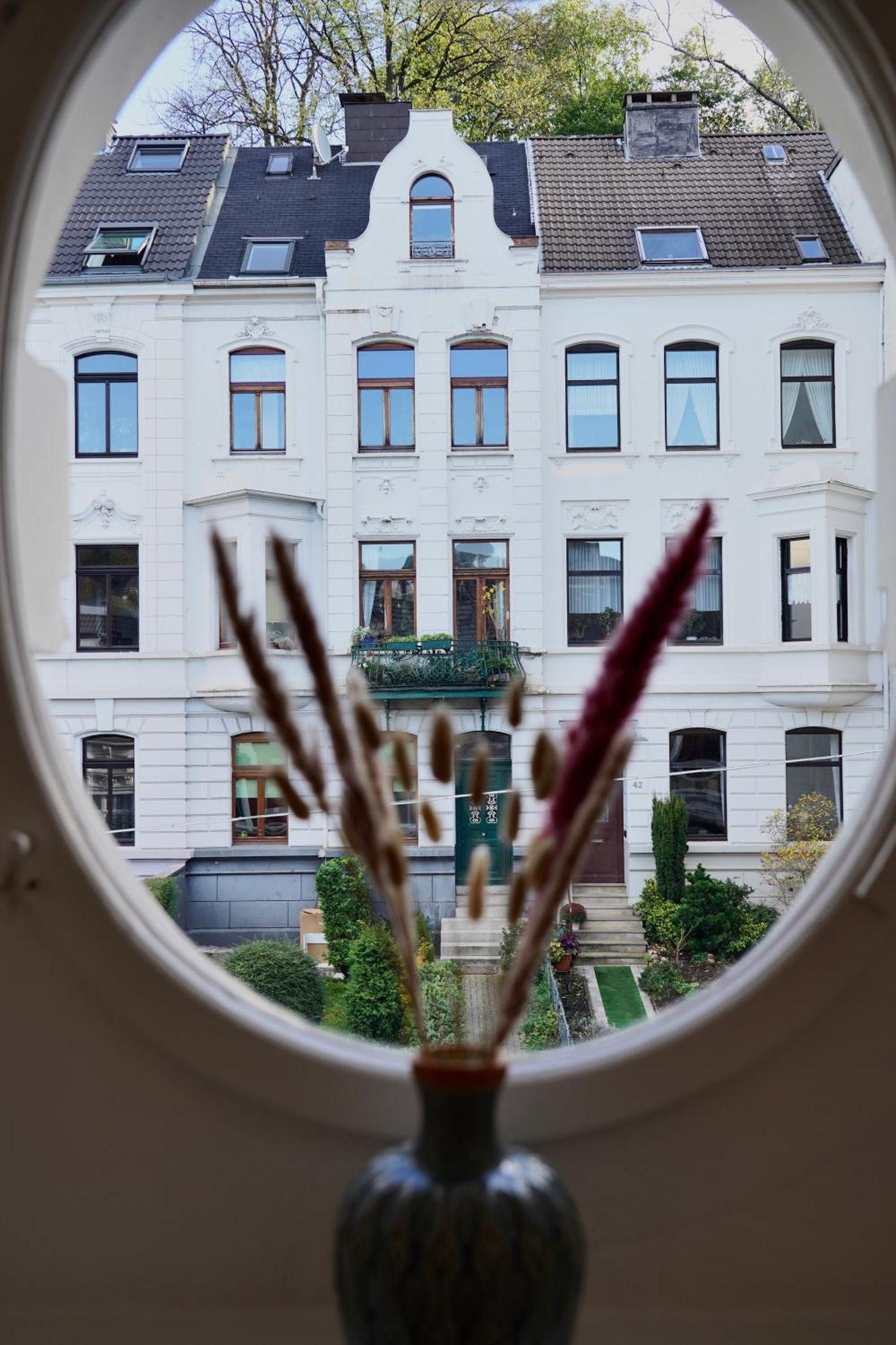 Luxurioeses Altbau Im Szenenviertel Daire Wuppertal Dış mekan fotoğraf